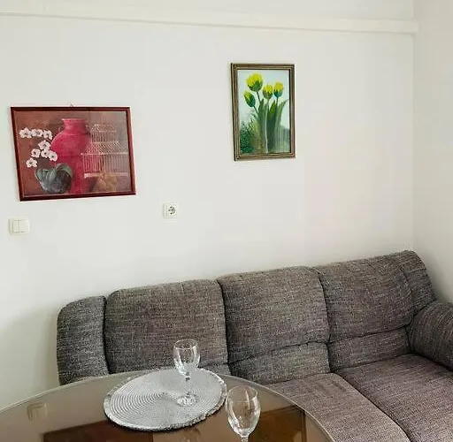 Elin Appartement *